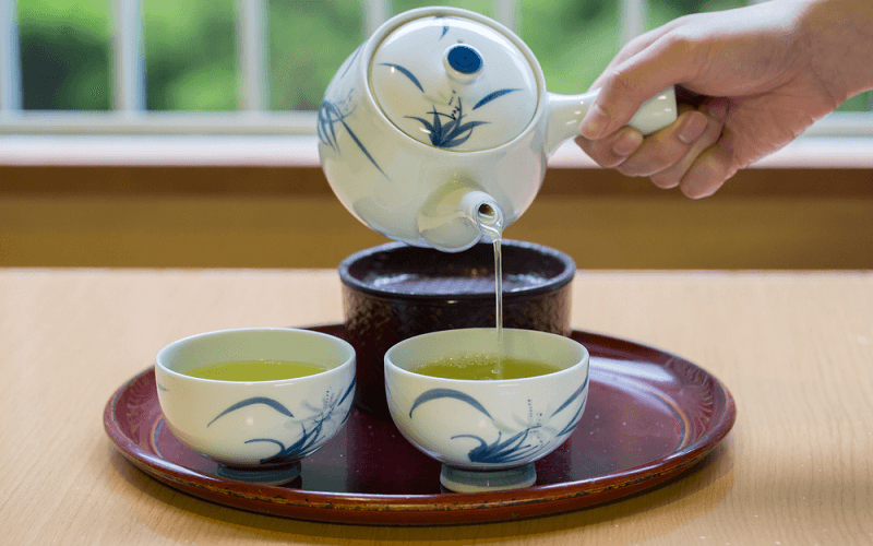 緑茶を飲むことで得られる体臭改善効果